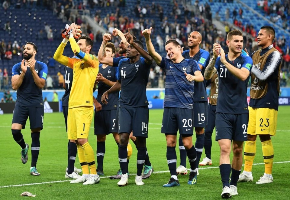 情绪不断被 情绪不断被