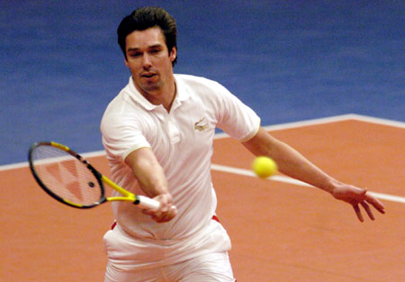 的高对抗舞 的高对抗舞